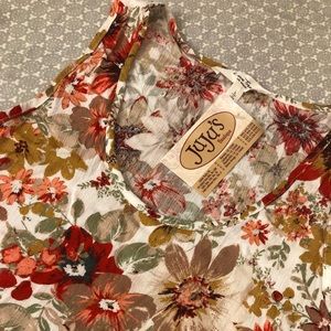 NWT Love Tree Vintage Floral Top with Pom Pom Hem